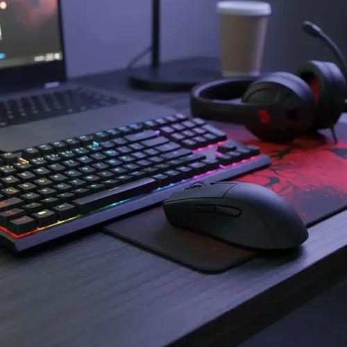 Combo Gamer 4 En 1 Redragon S147 Teclado Mouse Auri Pad Pc Negro