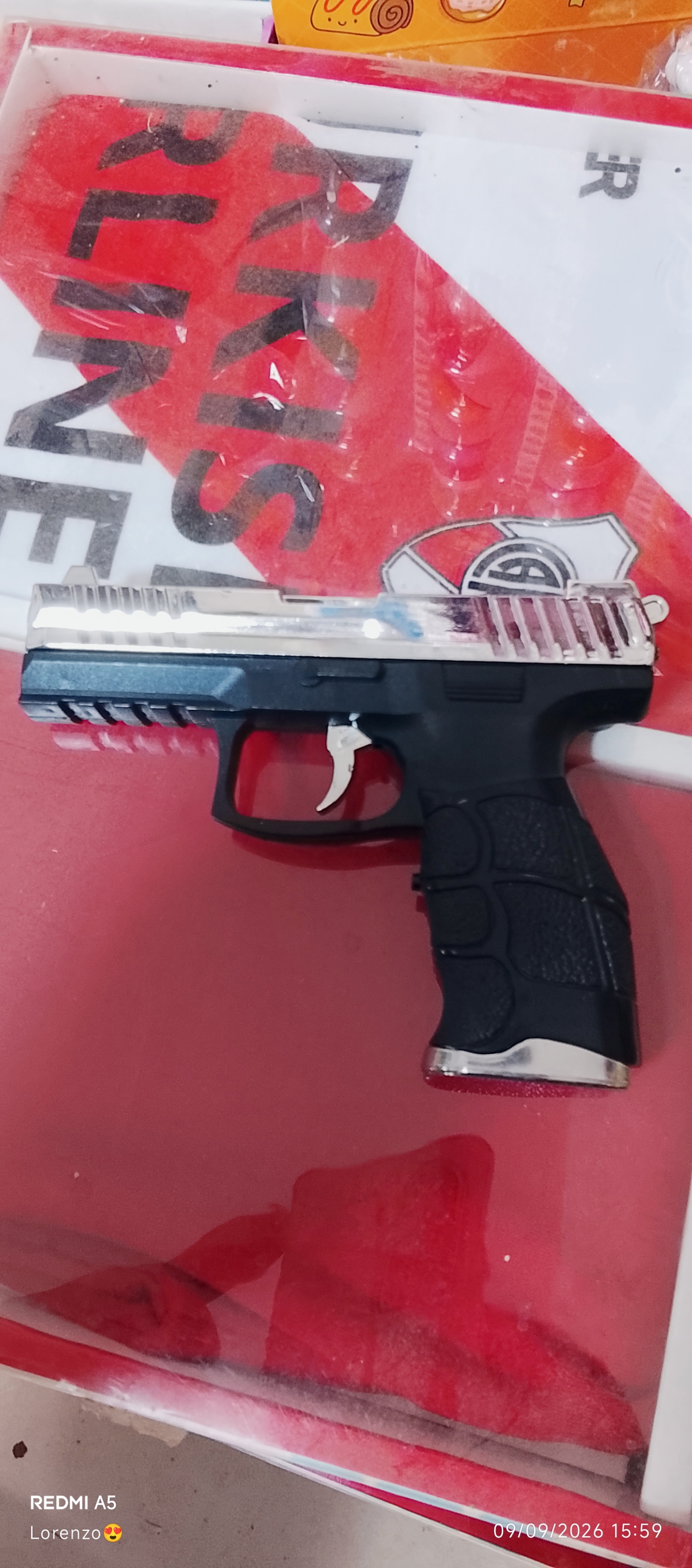 Pistola con picana y luz